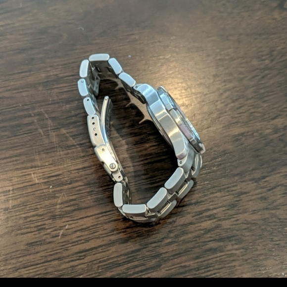 Tag Heuer silver watch Authentic - Picture 4 of 4